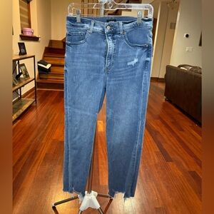 Mom Jeans Super High-rise Jean